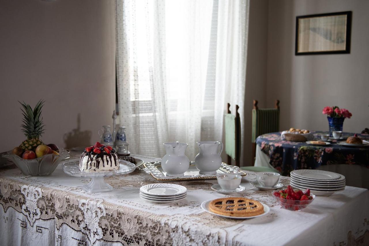 Palazzo Bed And Breakfast Calvisano ภายนอก รูปภาพ